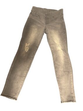 Rock & Republic Grey Denim RX Fever Pull On Jeans with Distressing
